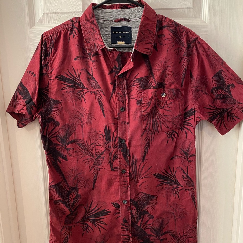 Maroon short sleeve